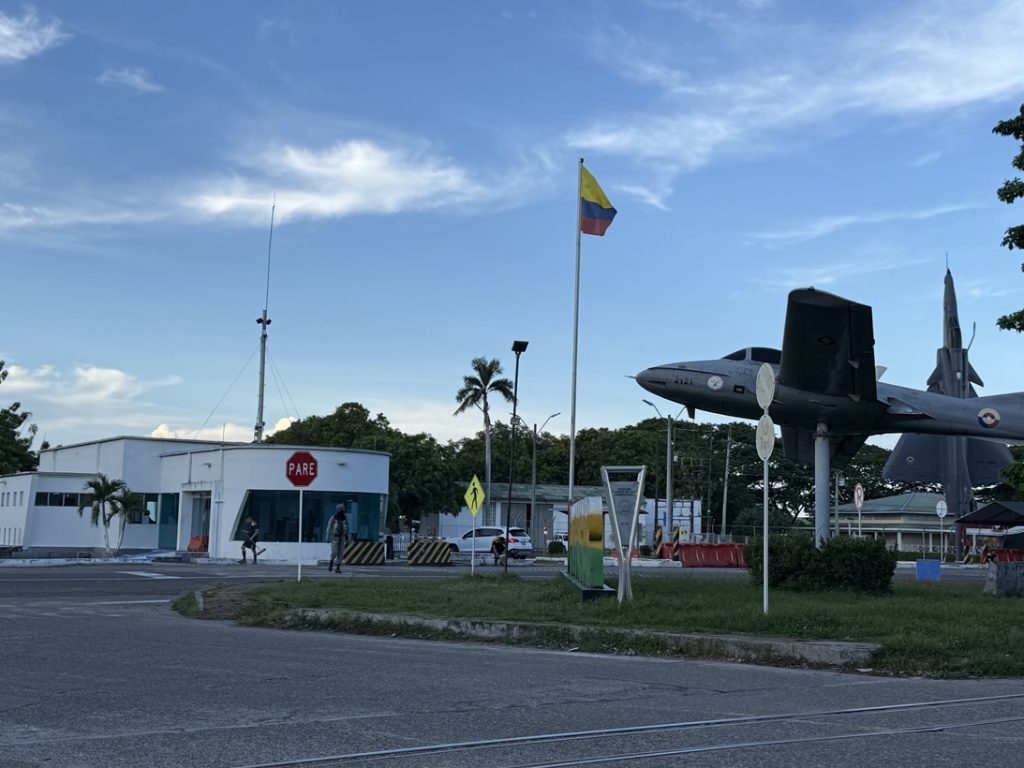 f7